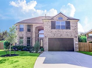 11019 S Country Club Green Dr, Tomball, TX 77375