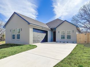 811 W 10th Ave, Corsicana, TX 75110