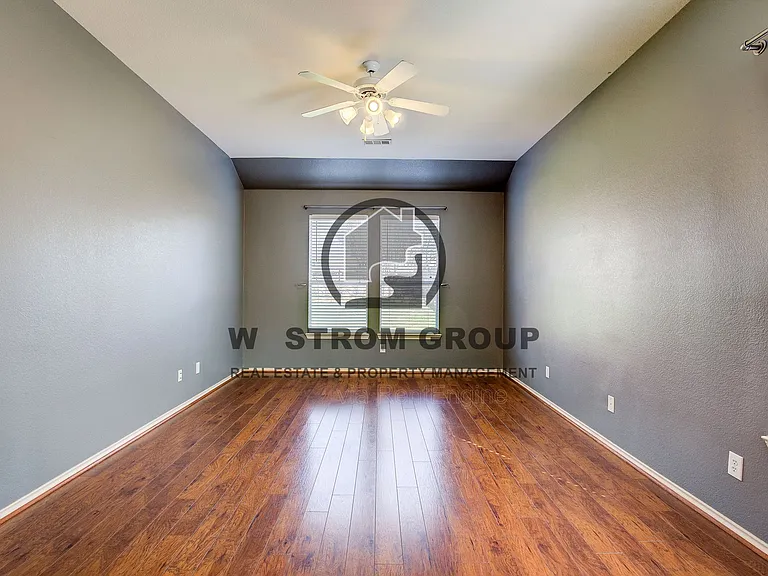 4537 Chris Dr — Photo 40