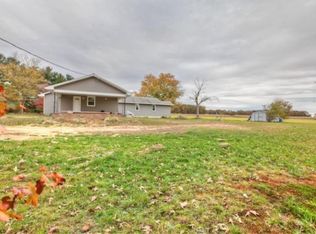 333 S Chew Rd, Hammonton, NJ 08037