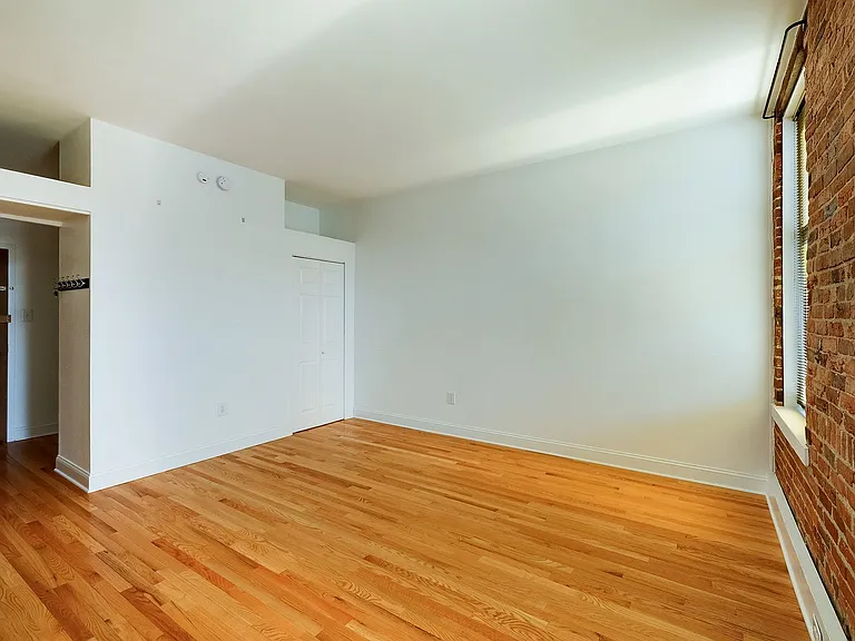 1615 Q St NW #610 — Photo 12