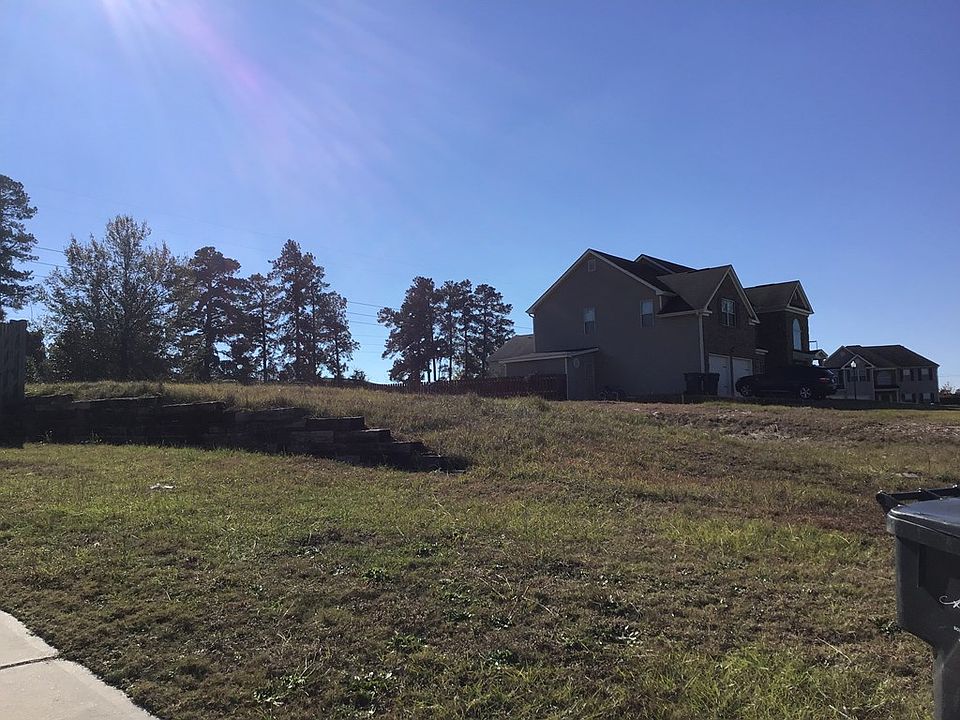 2nd image of 2622 Leland Dr