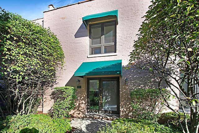 1st image of 678 Vernon Ave #678