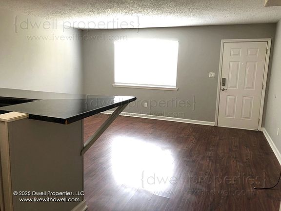 3rd image of 2511 Caldwell Ave S APT 1