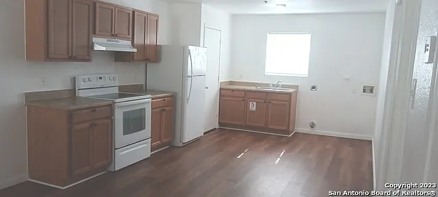 2 bed, 1.0 bath, 816 sqft, $995 — Photo 4