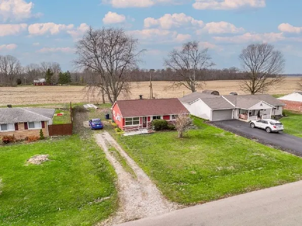 8419 S Leonard St, Cambridge City, IN 47327