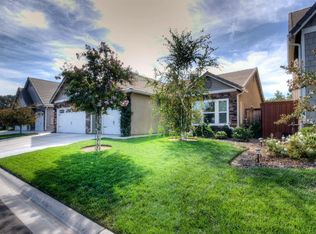 10949 Bernadine Ave, Clovis, CA 93619