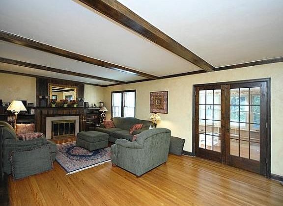 4th image of 600 Fairview Ave S
