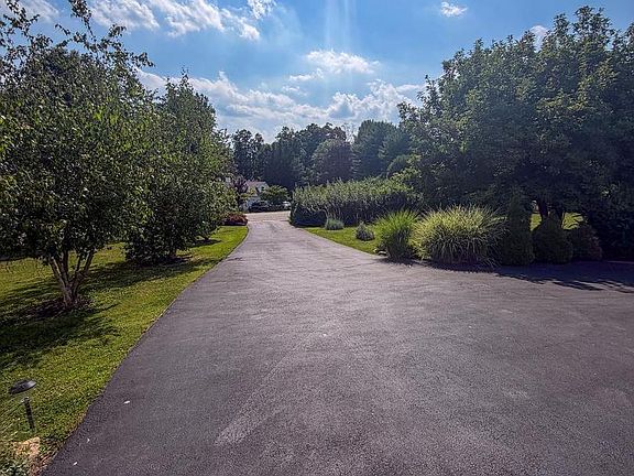 3rd image of 368 S Balderston Dr