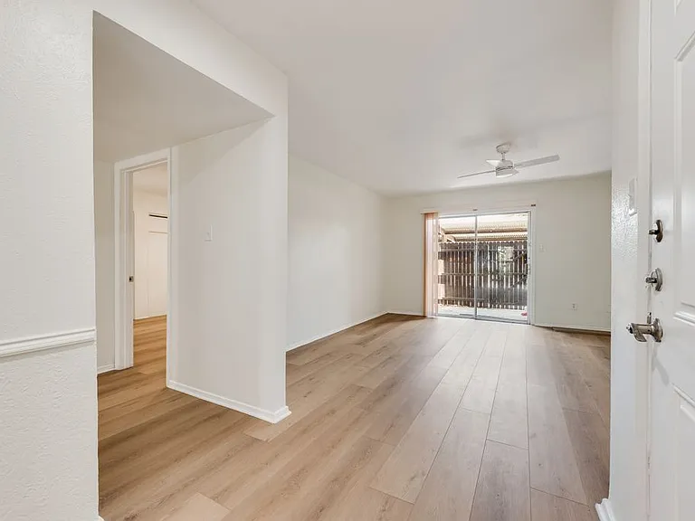3824 Cibolo Dr #112 — Photo 5