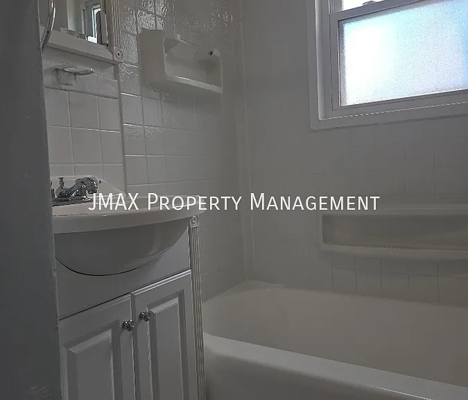 1672 Brandon Ave SW #A — Photo 11