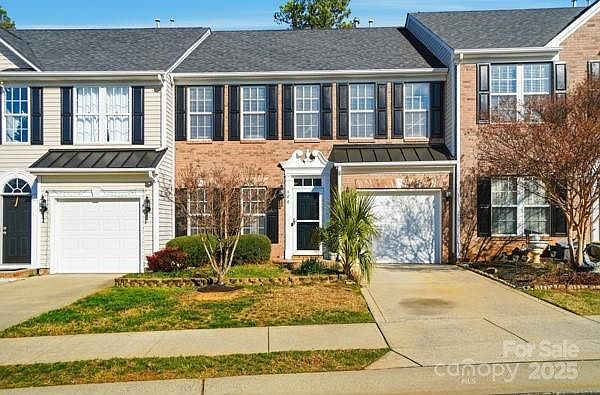 1st image of 126 Hightide Dr #34