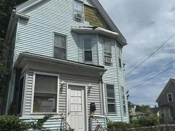 81 Jackson St, Lynn, MA 01902