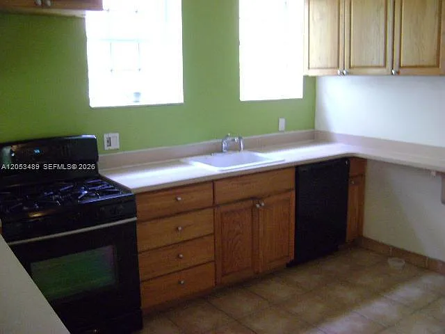 710 Pennsylvania Ave #1 — Photo 5