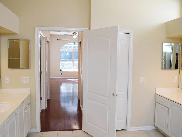 7408 Ridge Rd — Photo 11