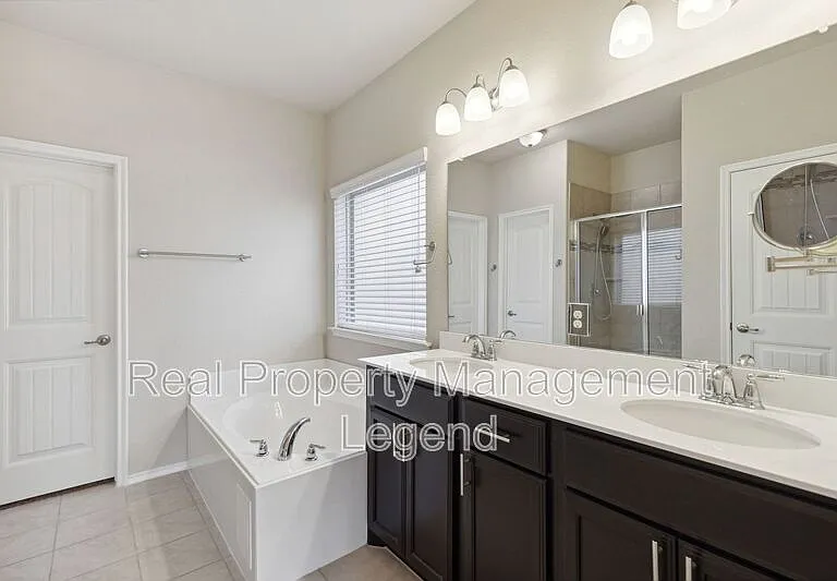 812 Gray Fox Dr — Photo 18