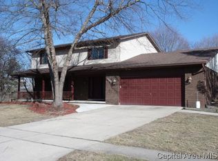 1500 Earthwind Dr, Springfield, IL 62704