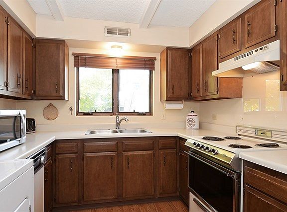 5th image of 410 N Central Ave APT 2A