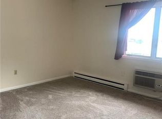 327 S 3rd St APT 43, Coopersburg, PA 18036