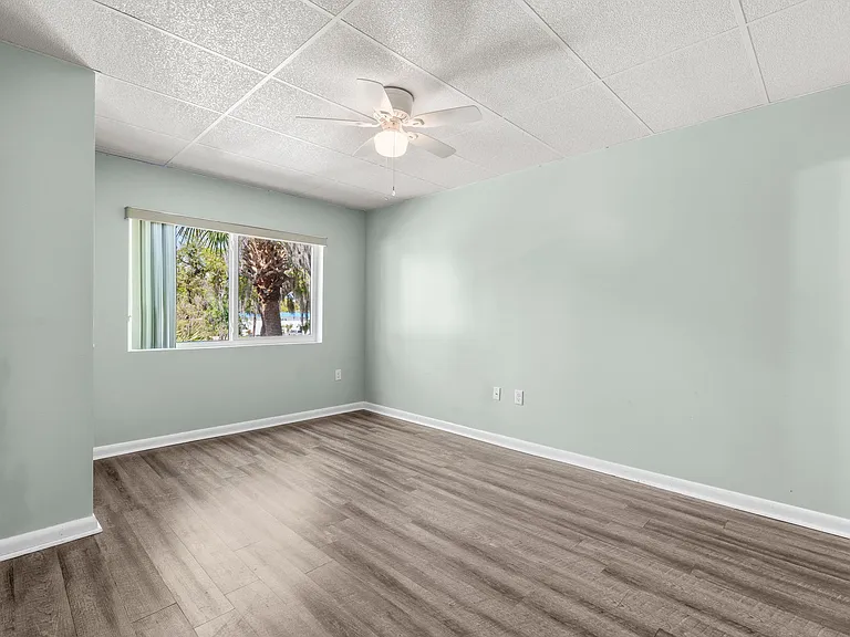 316 Cherry St #100 — Photo 9