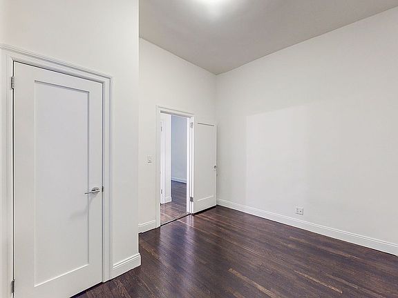 4th image of 26 E 91st St APT 2c
