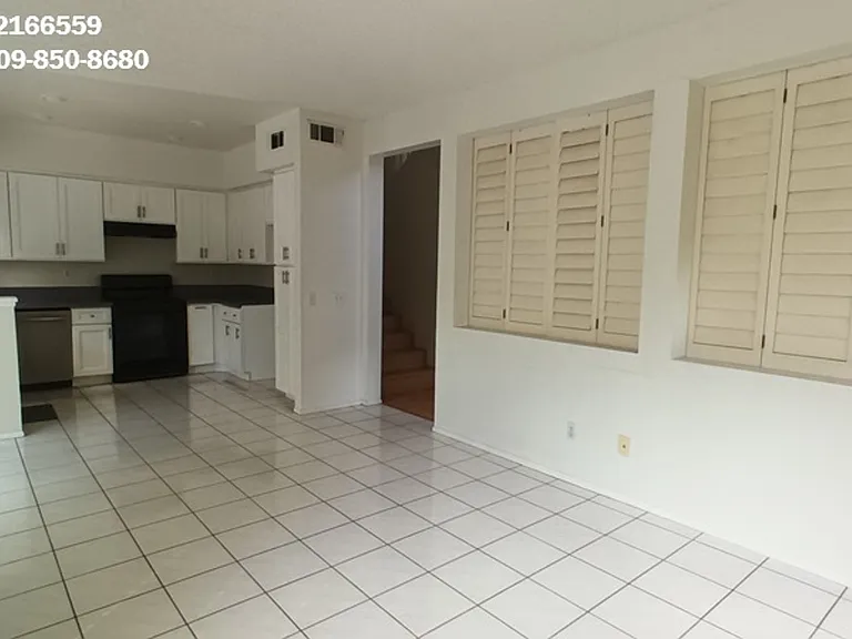 14640 Ranch Creek Ln — Photo 2