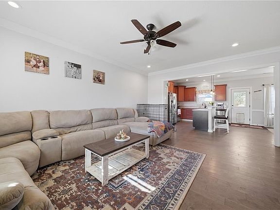 5th image of 6370 Leafwood Rd