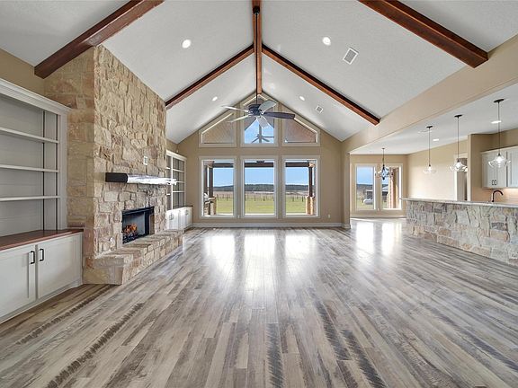 2nd image of 399 Fm 1696 Rd W