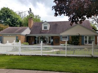 871 Morgan St, Elgin, IL 60123