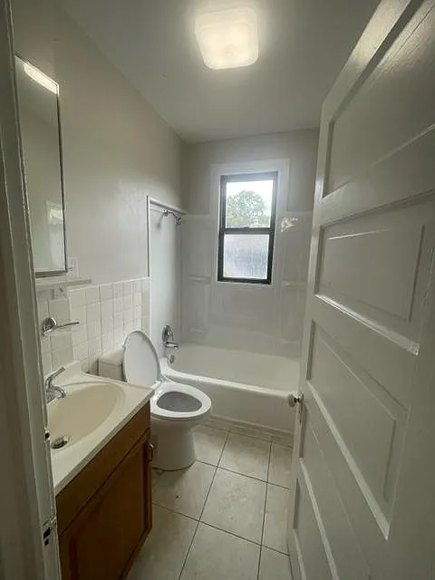 3 bed, 1000 sqft, $950 — Photo 3