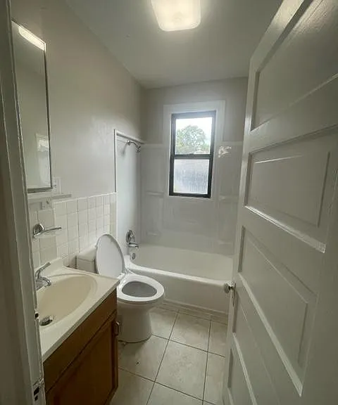 2434 S 18th St #2 — Photo 3