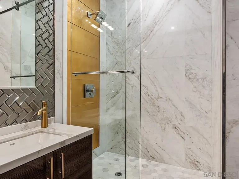 Primary Bath/Spa