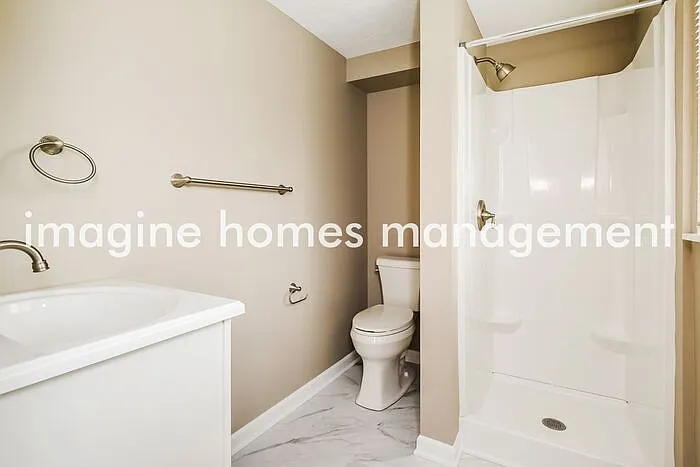 33133 Cromwell Dr — Photo 12