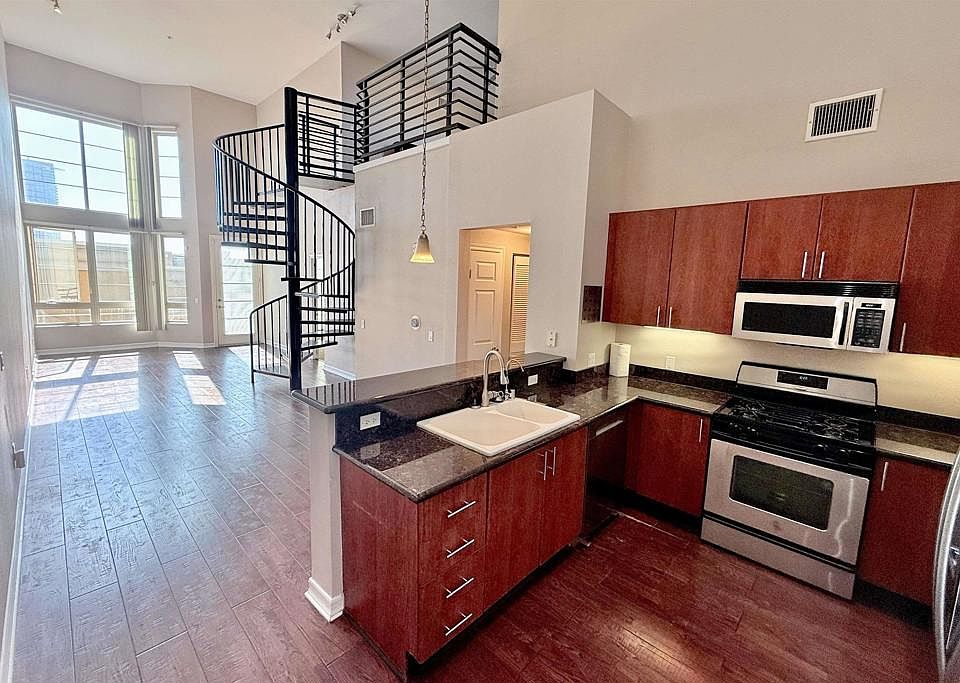 1st image of 1465 C St Unit 3614