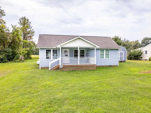 234 Chatham Village Rd, Montross, VA 22520
