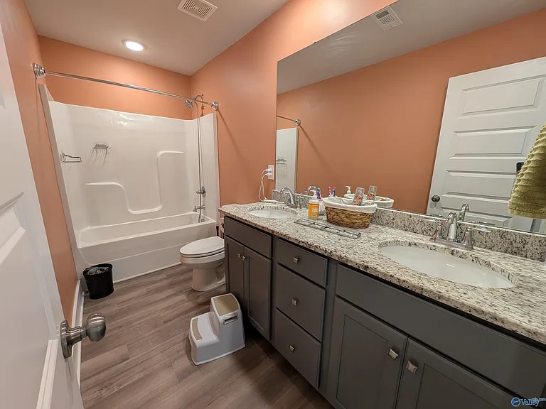 4213 Textile Ln SW — Photo 15
