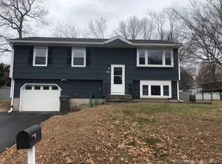 38 Carriage Dr, Naugatuck, CT 06770