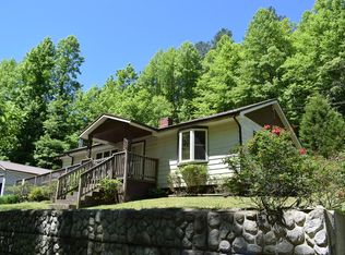 1168 Osborne Fork Rd, Virgie, KY 41572