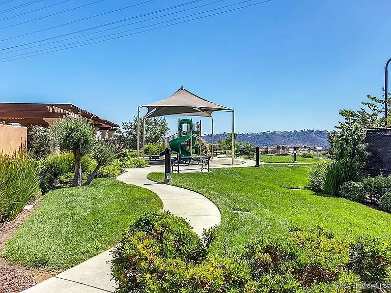 2901 Escala Cir — Photo 21