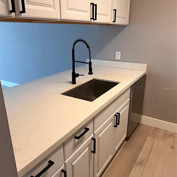 3455 Countryside Blvd #4 — Photo 11
