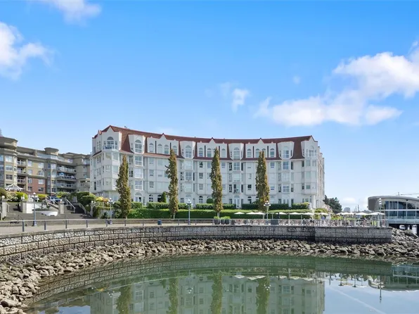 10 Paul Kane Pl #318, Victoria, BC V9A 7J8