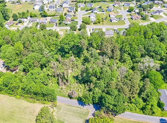 4th image of 3025 Cochrane Dr