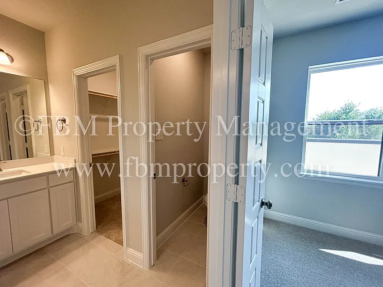 2133 Layla Dr — Photo 13