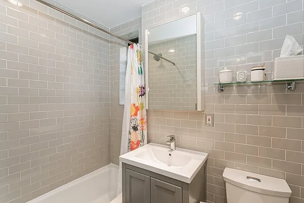 Sold by Jabour Realty Company | media 22