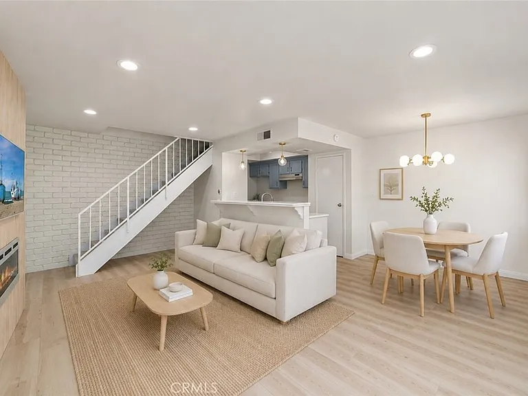 2438 Pepper St — Photo 2