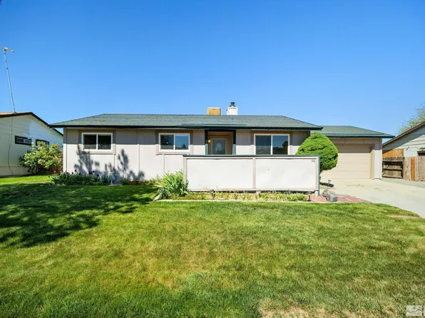 56 6th St, Fernley, NV 89408