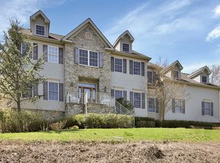 10 Hilltop Ter N, Red Bank, NJ 07701