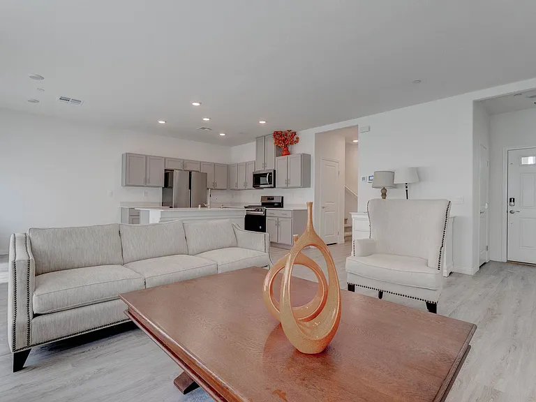 9938 Ullom Dr — Photo 34