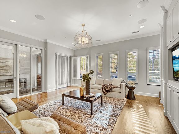 2nd image of 411 E Benton Pl #411