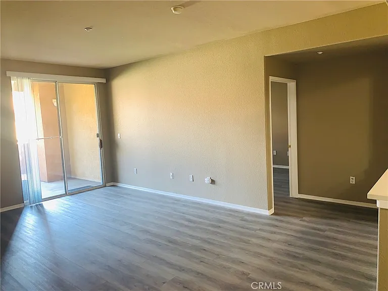 24909 Madison Ave — Photo 5